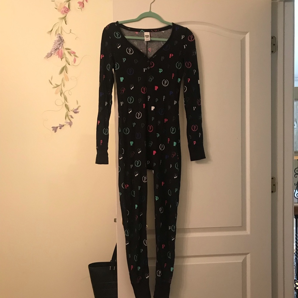 Victoria’s Secret onsie pajamas 💓